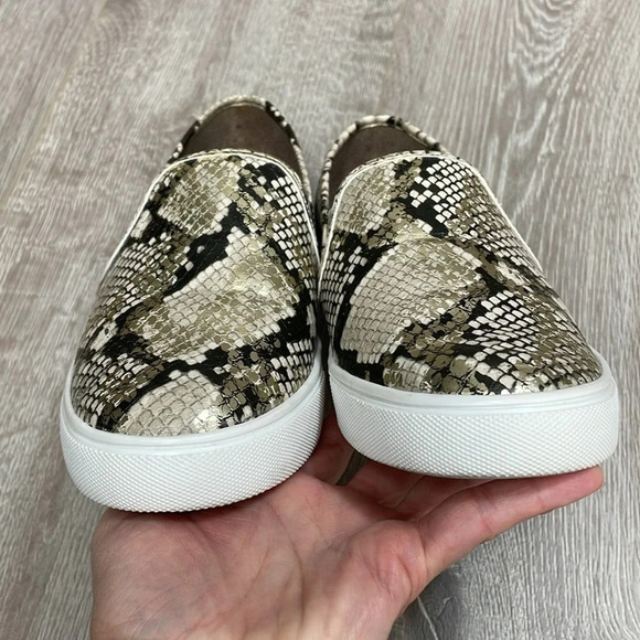 𝅺Steve Madden Safary Snakeskin Slip On Sneakers 9M - Picture 12 of 13